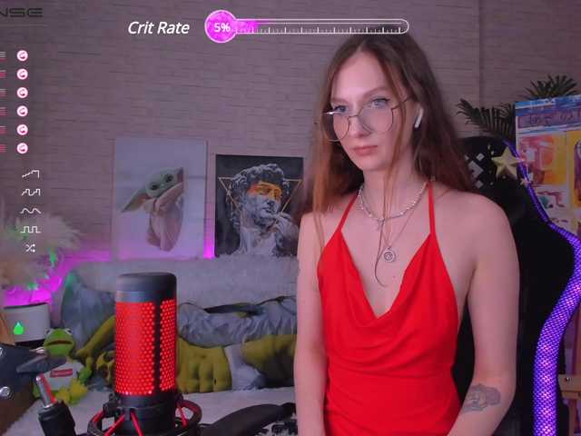 Foton KiraRumGirl Hey ! im Kiralet's have fun ;) lovense works from 2tk favorite vibration 11tk for a sweet orgasm I recommend using the control of my toy in menu ))