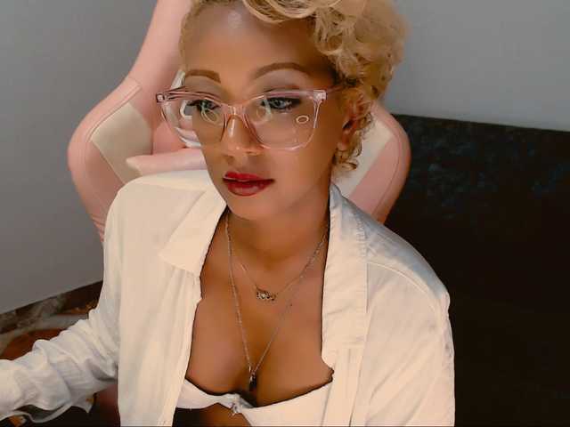 Sändningsbilder Abby-liu