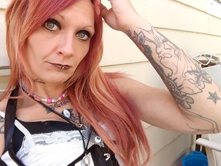Erotisk videochatt Adelaideskyy