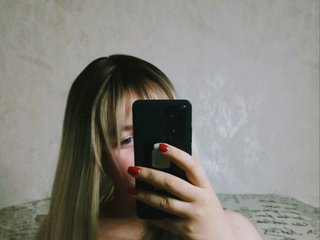 Erotisk videochatt Adelina-Buns