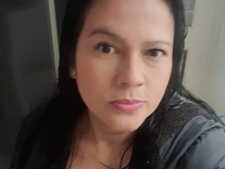 Erotisk videochatt Adriana-Rodriguez