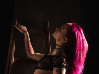 Erotisk videochatt Alice-Yui