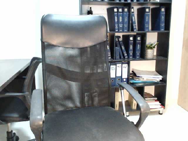Foton alicelu ...in my office... make me wet #squirt #cum #latina #natural #brunette #18 #feet #nolimits #lovense