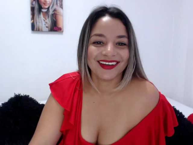 Foton alicequeenx hello guys welcome to my room im new model in here help me complette my goal and enjow the show #latina#curvy#hot#blonde#pvt#dildo#cum#squirt#pvt