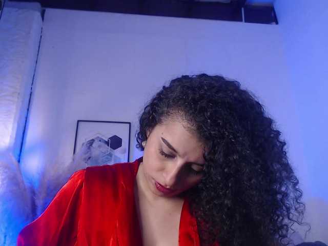 Foton Alizon- Guys!! Let´s have some horny Fun My body wants youGoal - Oil all body + Striptease & Masturbate