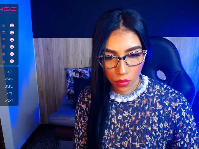 Foton Alonndra Back in my office a lot of paperwork, and a lot of wet fantasies ♥ ♥ - @GOAL: CUM show ♥ every 2 goals reached: SQUIRT SHOW 204 #office #secretary #bigboobs #18 #latina #anal #young #lovense #lush #ohmibod