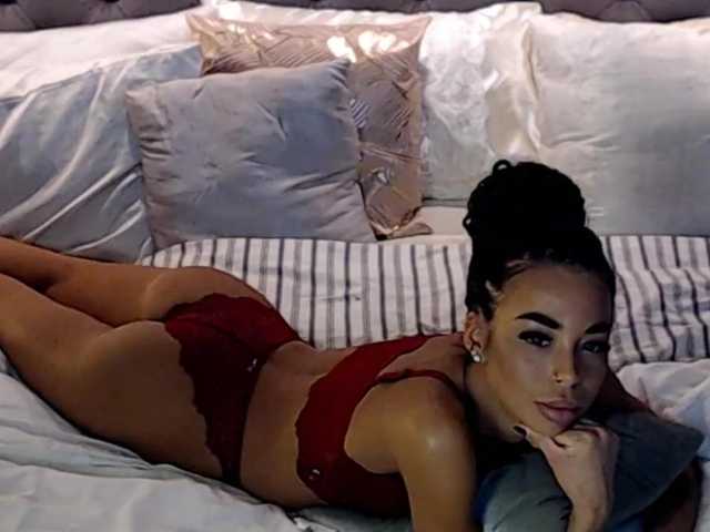 Foton amarettarose Inst amarose_retta I am saving up for a toy Lovensе 9000 tokens so that you can control my pussy and give me pleasure! number of already collected tokens 4483 left to collect 4517