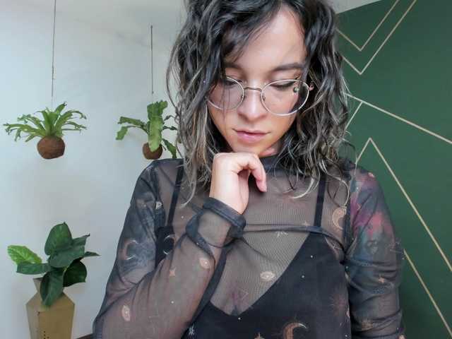 Foton AmyAddison I want to meet you, tell me your sexual fantasies!! play nipples0