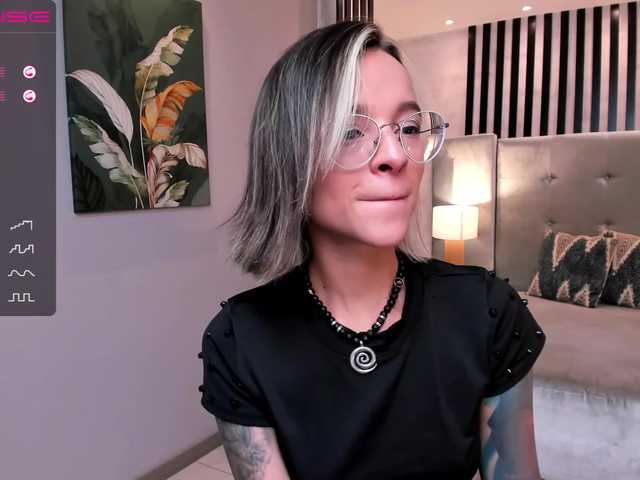 Foton AmyAddison Goal: Full Naked @366 | ♥ Je veux juste que tu m’aides à enlever mes vêtements. Nous n’avons pas besoin de plans pour aller au paradis ♥ Play Nipples 65tkns |Patie Off 99tkns | Shirt or skirt off for 10 mnts 100tkns | 307