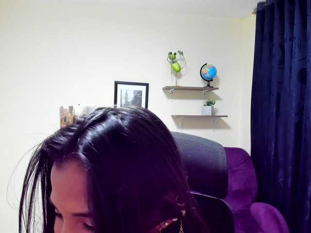 Foton Anabellolesya Hello, my name is Anabelle, I'm 21 years old, I'm from Colombia, my toy is connected, come and play with him! #EBONY #LATINA #LOVENSE