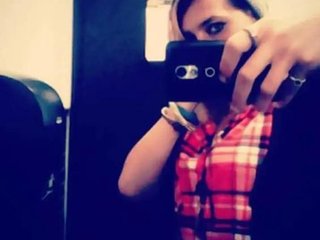 Erotisk videochatt Angeldustbitch