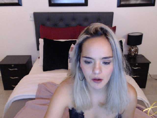 Sändningsbilder angelinagloss