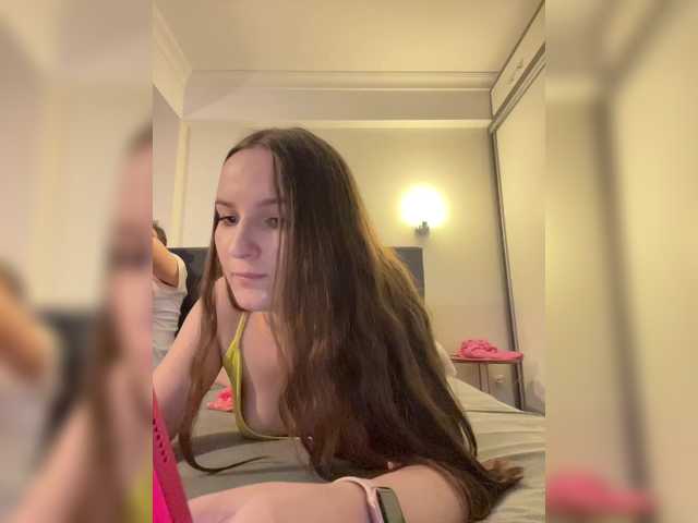 Foton Annafirepussy Good evening!random vibrations 35 tokenslike me in my profile bongacams and also find me in onlyfans