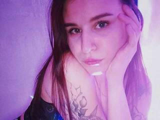 Erotisk videochatt Emili_Dorton