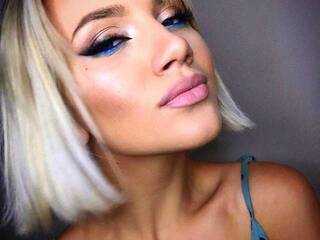 Erotisk videochatt AprilJuicy