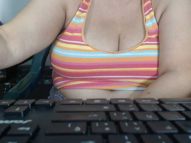 Foton ARDIMATURESEX #bbw #bigbelly #bigboobs #grandmother Lovense Lush : Device that vibrates longer at your tips and gives me pleasures #lovense
