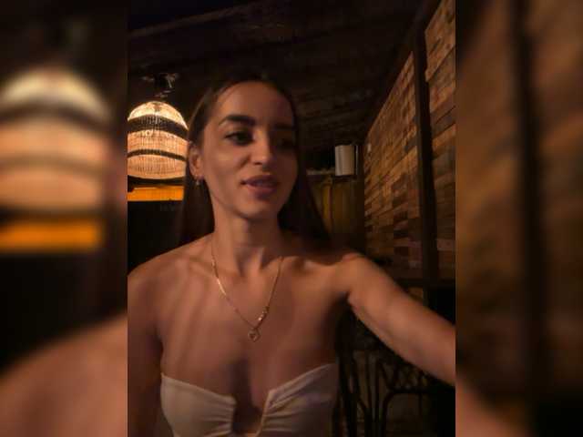 Foton NICOLL_KISS_ME Show the chest of 100 tokens. Pussy300 tokens. Playing with toys in Private
