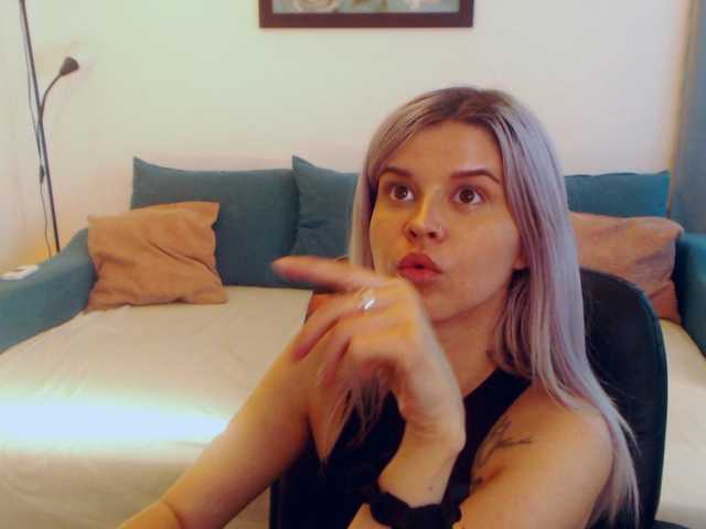 Foton AryaJolie TOPIC: Hey there guys!! Let's have some fun~ naked strip 444tks, more fun pvt is on, or spin the wheell 199 or 599tks,kisses:*:*~