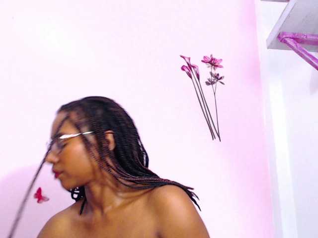 Foton ashleykrystel hello, give me pleasure as you want and enjoy together, #squirt #ebony #lovense