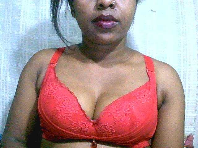 Foton Asminah if you want me to do something to make you hard, send me advice on my menu and I will do your show with pleasure and I will also do a lot of private shows