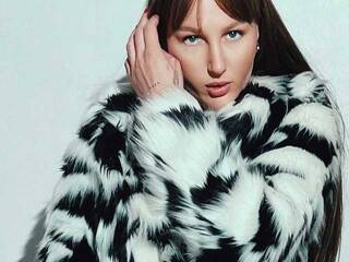 Erotisk videochatt AtanaWillis