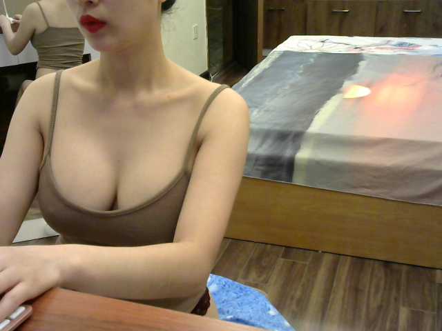 Foton BabyWetDream Hi guys, my name is Mihako, flash boobs is 91 tokens, flash pussy is 99, dance is 100 squirt 500 --Need to 1000tokens squirt right now..