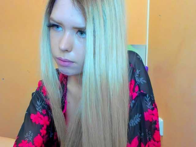 Foton BarbieMuffy Daddy's girl here! #18 #blond #teen #feet #mistress #dominant #ass #analshow