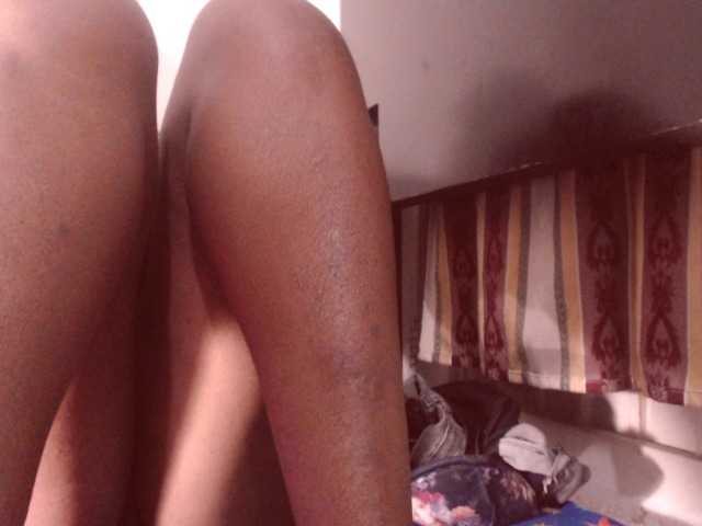 Sändningsbilder BigBustyBlack