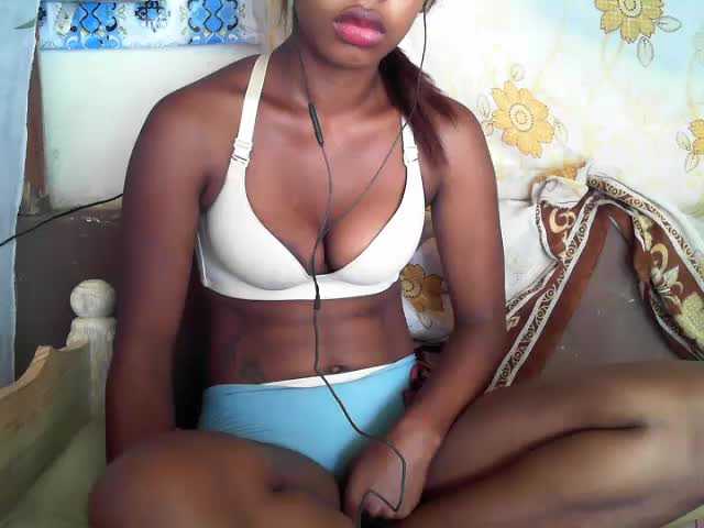 Foton Blackgirl19 sexy show with me!!young girl