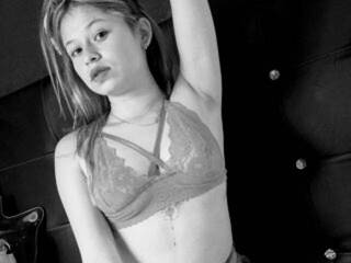 Erotisk videochatt blondecaitlyn