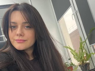 Erotisk videochatt BloomWithMarry