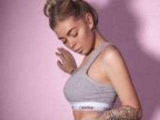 Erotisk videochatt bonyaboobs