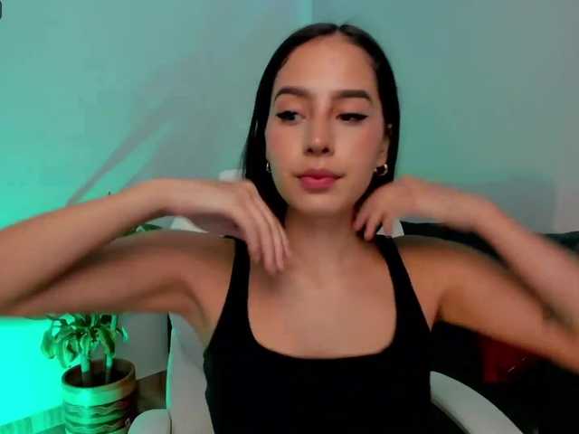 Foton BrennaWalker My ass is ready to be destroyed and claims your dick so badly ♥ Ask for PVT ♥ Play dildo + DeepThroat at goal @remain tkns