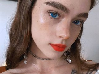 Erotisk videochatt BrokenDoll666