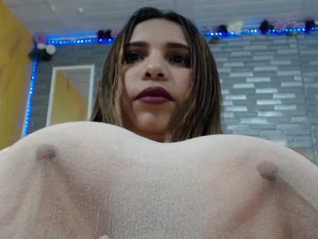 Foton bubbisroberts my hard and long nipples, the best