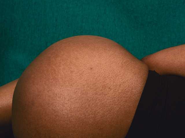 Foto av profilen bustyboobsxxll