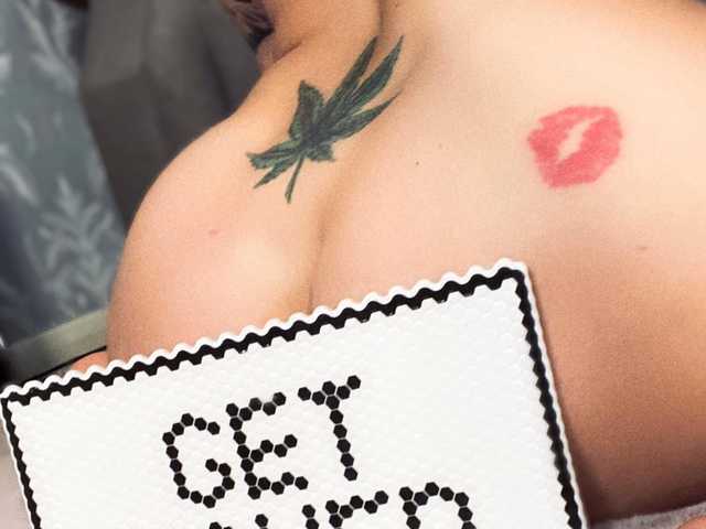 Foto av profilen CallMeBadGirl