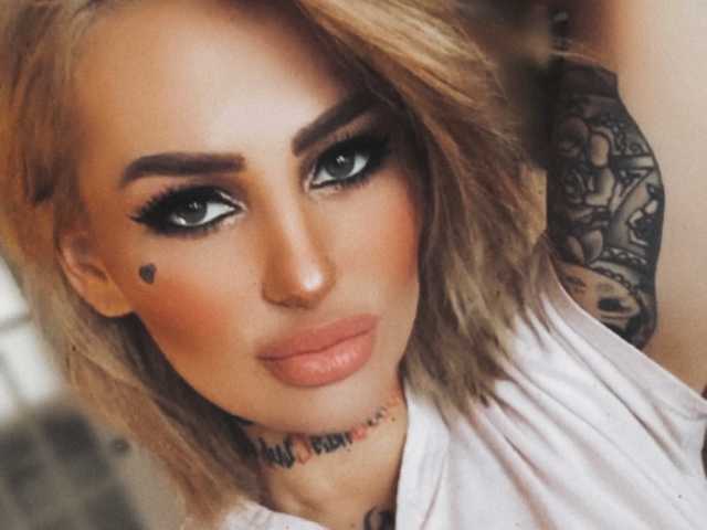 Foto av profilen CallMeBadGirl