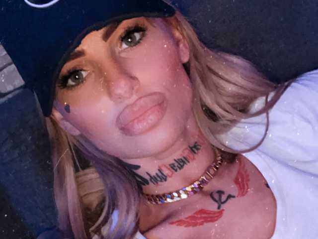 Foto av profilen CallMeBadGirl