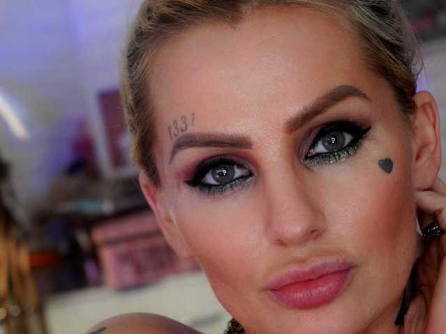 Foto av profilen CallMeBadGirl