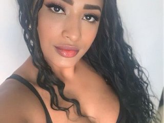 Erotisk videochatt CAMILAHOTTERX