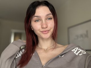 Erotisk videochatt CarmelinaDesire