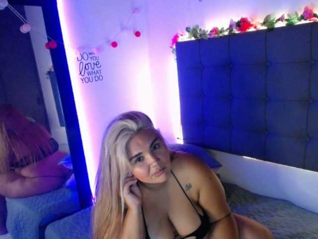 Foton CaroEscobar HELLO MY LOVES I AM VERY NAUGHTY AND I WISH YOU MAKE ME SCREAM WITH PLEASURE WITH MY LUSH :) :) FOR US TO HAVE FUN I PUT YOUR NAME ON MY TITS FOR 200 TKD