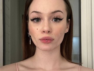 Erotisk videochatt CarolynLindsey