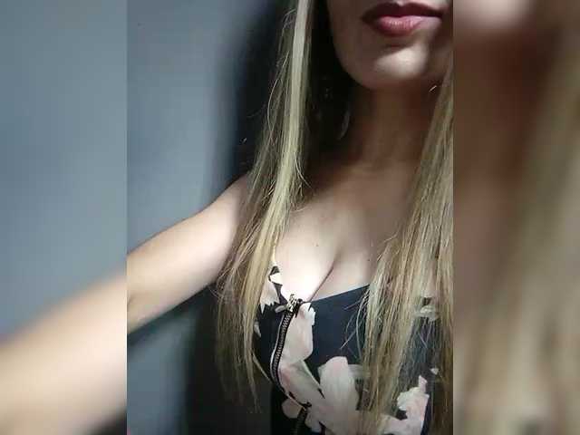 Foton Cassssablanca Cam2cam in private chat or in group chat