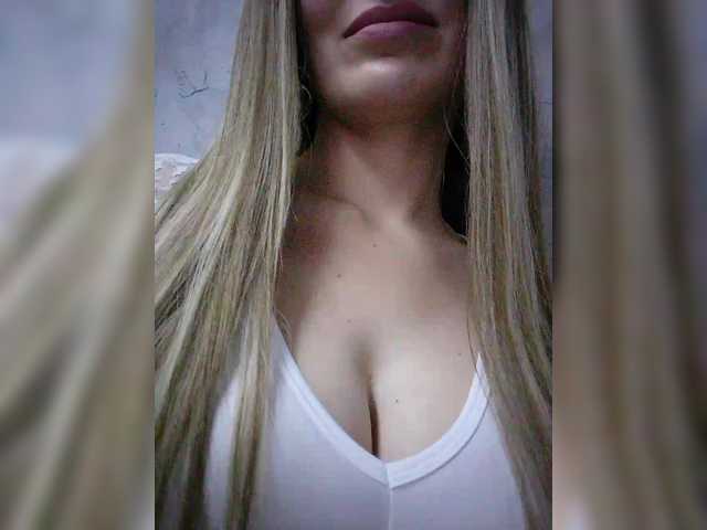 Foton Cassssablanca Cam2cam in private chat or in group chat