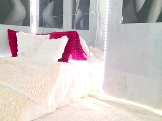 Erotisk videochatt Celya-Chanel