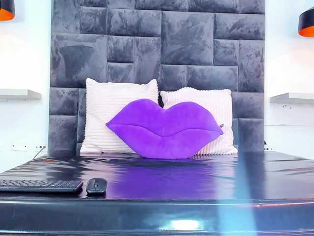 Foton Channel-crush ⭐ WELCOME TO MY ROOM, MY LOVE! ⭐ ENJOY AND BE PART OF MY SHOW BY CONTROLLING MY LUSH ... ! ⭐ PVT RECORDING IS ON!