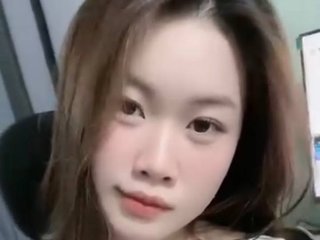 Erotisk videochatt ChinnyXia