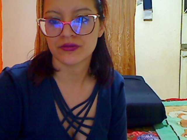 Foton cleohot latina#boobs#ass#anal#dilo#glasses#cum#feet#lovense
